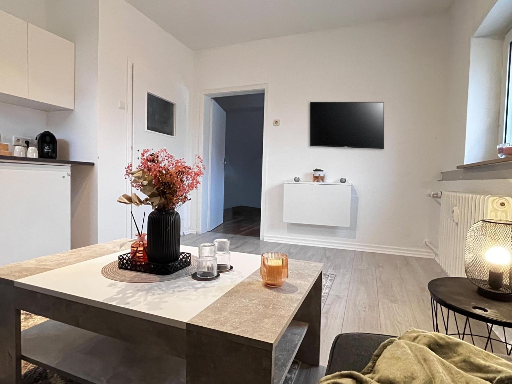 Flattyone Ruhrgebiet - Schlafkomfort Und Anbindung - Neu Renoviert Бохум Экстерьер фото